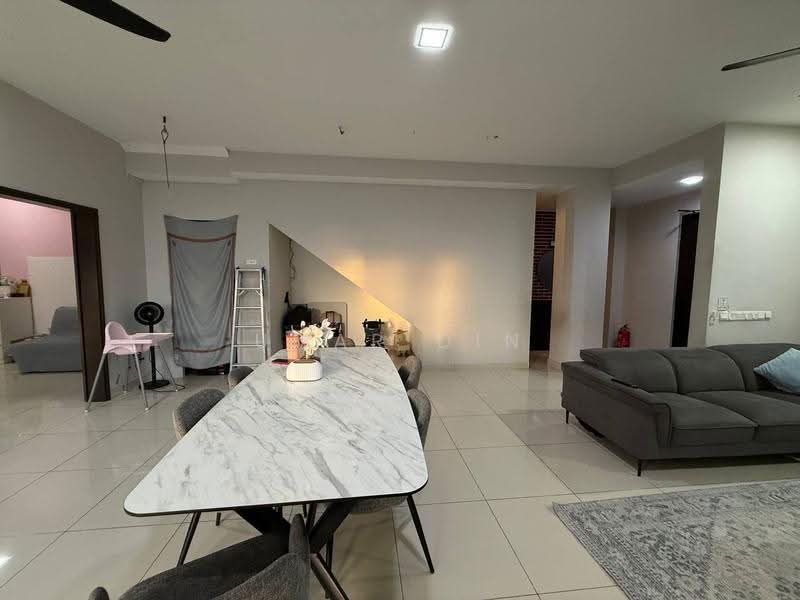 2-storey Terraced House for Sale in Elmina (Shah Alam) - Umar Din - Living Room - PropertyGuru.com.my