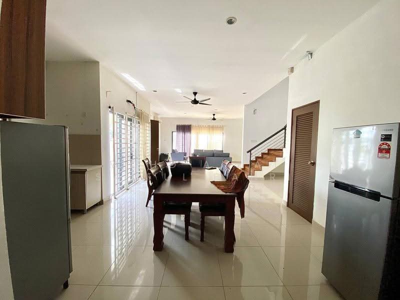 Semi-Detached House for Sale in Bangi (Selangor) - Mohd Aizat Saiful Bahri - Dining Room - PropertyGuru.com.my