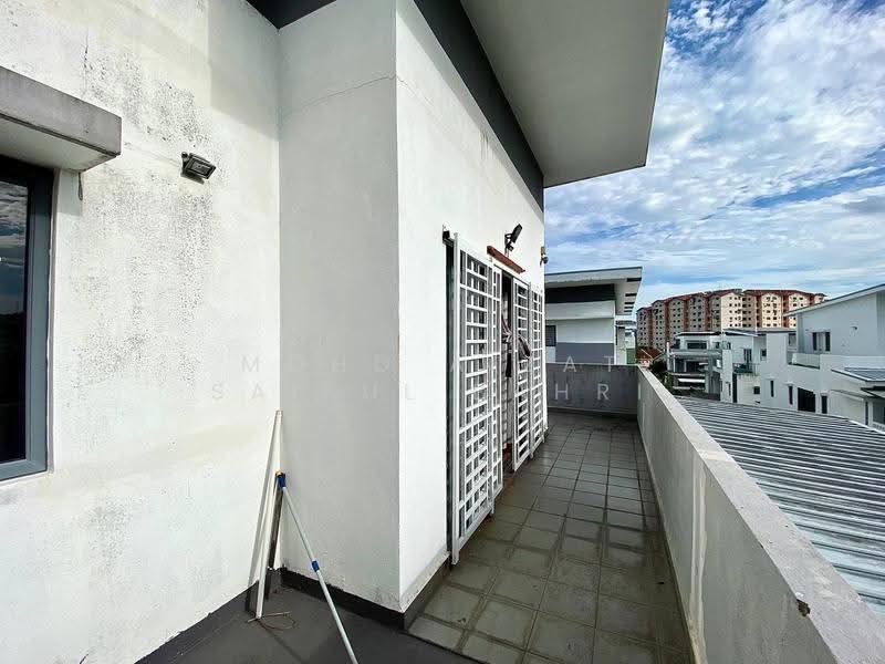Semi-Detached House for Sale in Bangi (Selangor) - Mohd Aizat Saiful Bahri - Balcony - PropertyGuru.com.my