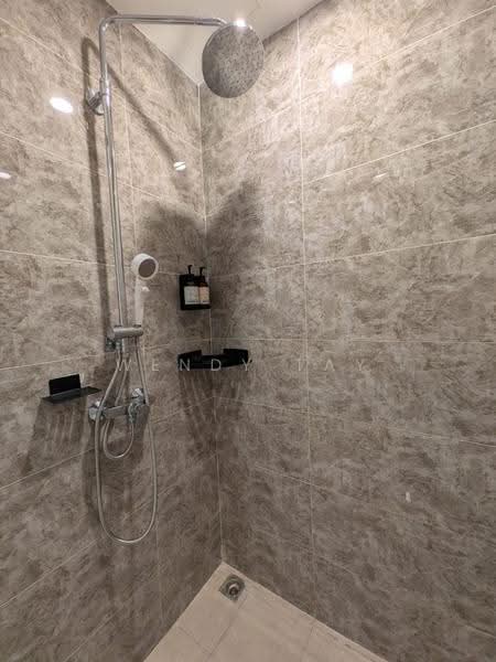 Kondominium untuk Dijual di R&F Princess Cove Phase 2-Seine Region - Wendy Tay - Bathroom - PropertyGuru.com.my