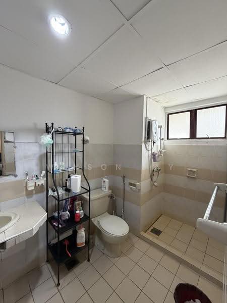 Kondominium untuk Dijual di Menara Polo - Winson Tay - Bathroom - PropertyGuru.com.my