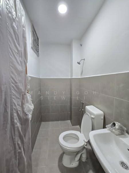 Townhouse for Rent in Taman Adda Heights (Tebrau) - Mandy Goh Siew Li - Bathroom - PropertyGuru.com.my