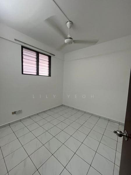 Rumah Flat untuk Disewa di Pangsapuri Seri Perantau - LILY YEOH - Bedroom - PropertyGuru.com.my