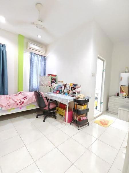 Rumah Teres 2-Tingkat untuk Dijual di Setia Indah (Setia Alam) - Alwin Lee - Bedroom - PropertyGuru.com.my