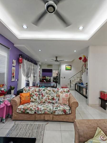 Rumah Teres 2-Tingkat untuk Dijual di Setia Indah (Setia Alam) - Alwin Lee - Living Room - PropertyGuru.com.my