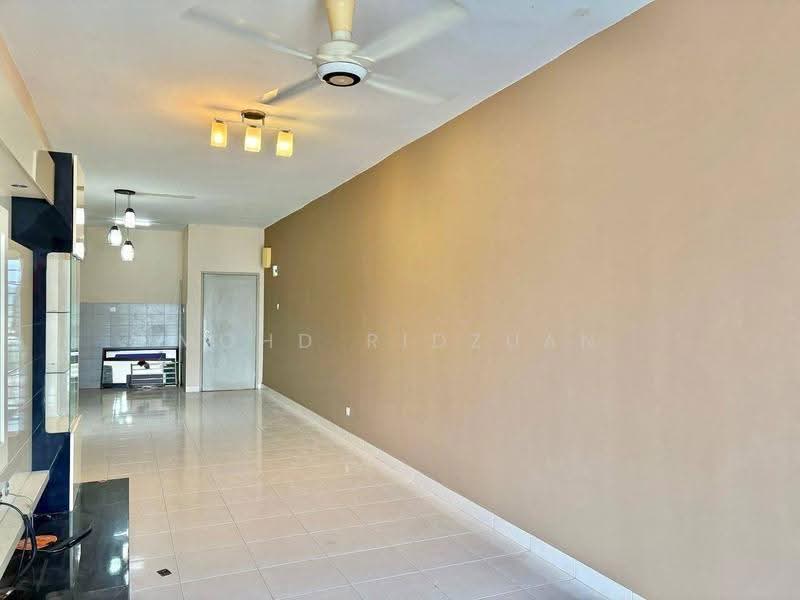 Kondominium untuk Dijual di Symphony Heights (Simfoni Heights) - Mohd Ridzuan - Living Room - PropertyGuru.com.my