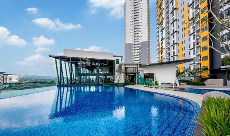 Condominium for Rent at Parkhill Residence - Sky Choo - Pool - PropertyGuru.com.my