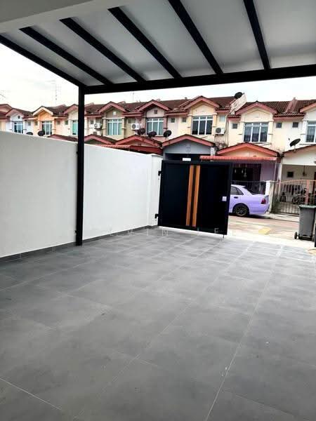 2-storey Terraced House for Sale in Taman Bestari Indah (Ulu Tiram) - Calvin Lee - Exterior - PropertyGuru.com.my