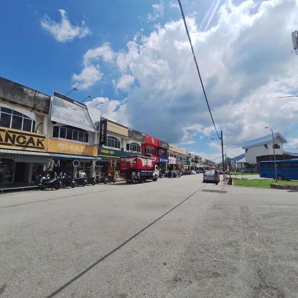 Shop / Office for Sale in Medan Kamunting Jaya (Kamunting) - Mokhtar Bin Mohamad Akhir - Exterior - PropertyGuru.com.my
