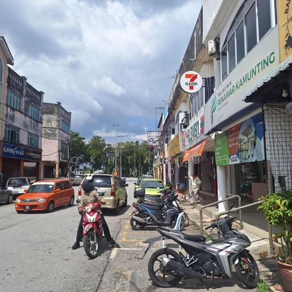 Shop / Office for Sale in Medan Kamunting Jaya (Kamunting) - Mokhtar Bin Mohamad Akhir - Exterior - PropertyGuru.com.my