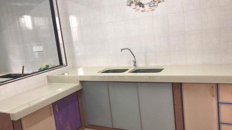 2-storey Terraced House for Sale in kulai (Kulai) - Pauline Ng - Kitchen - PropertyGuru.com.my