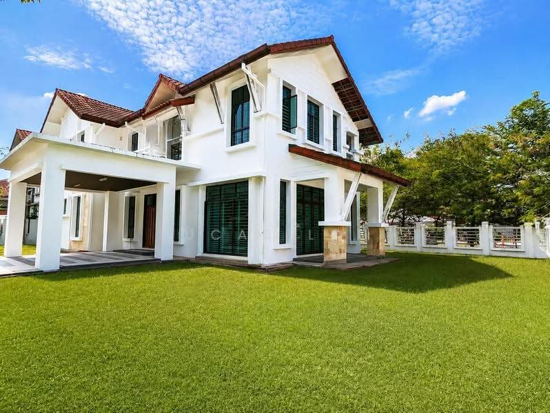 Rumah Berkembar untuk Dijual di Bandar Kinrara Seksyen 6 (Bandar Kinrara) - Lucas Loh - Exterior - PropertyGuru.com.my