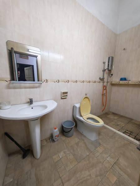 Rumah Teres 2-Tingkat untuk Dijual di Klang (Selangor) - Bee Lee - Bathroom - PropertyGuru.com.my