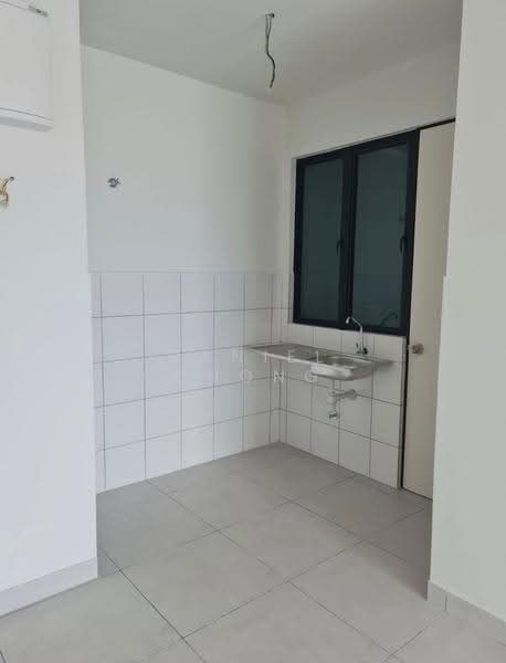 Service Residence for Sale at Majestic Maxim - Daniel Chong - PropertyGuru.com.my