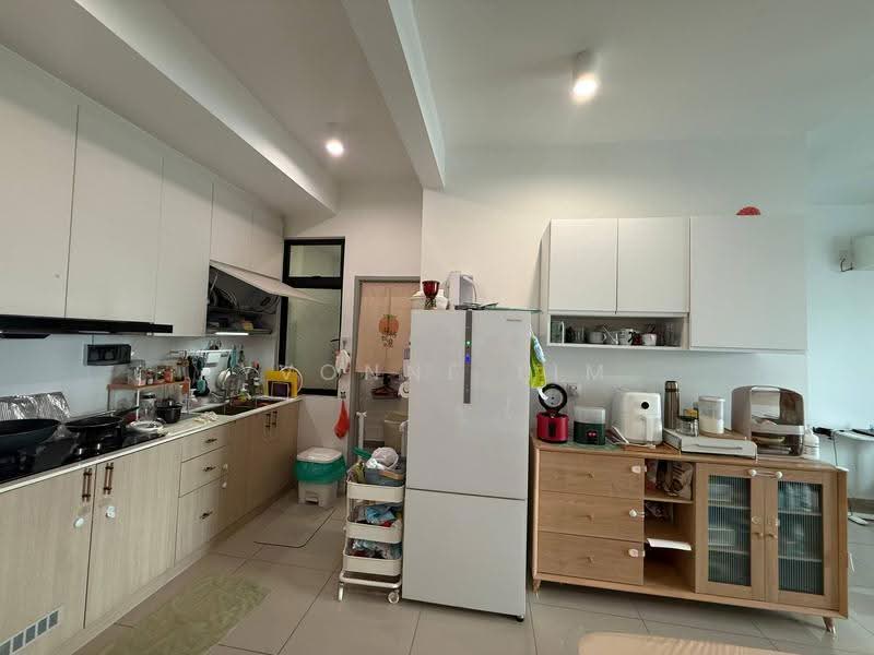 Service Residence for Sale at Austin Regency (Pangsapuri Austin Perdana) - Yvonne Lim - Kitchen - PropertyGuru.com.my