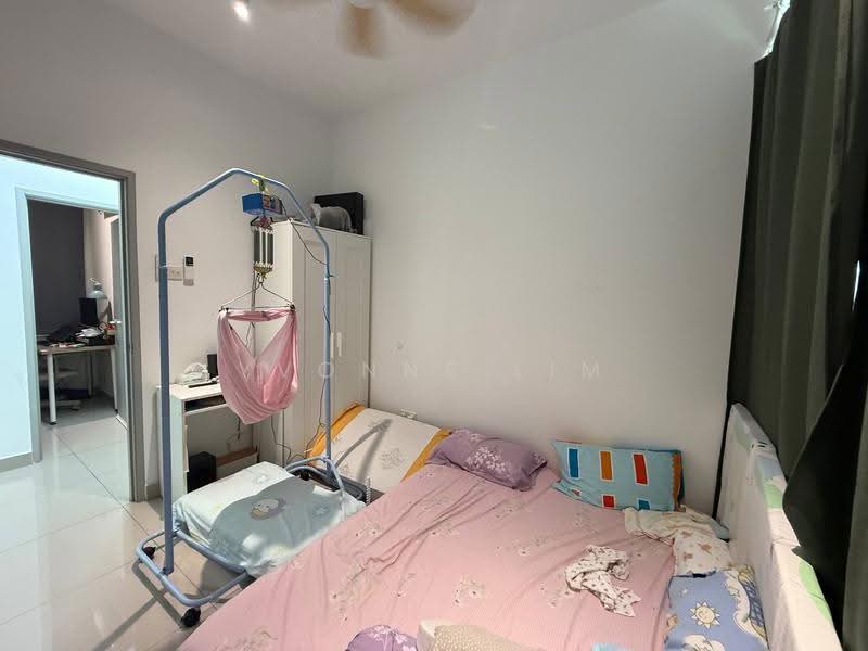 Service Residence for Sale at Austin Regency (Pangsapuri Austin Perdana) - Yvonne Lim - Bedroom - PropertyGuru.com.my
