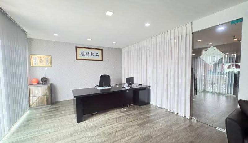 Shop / Office for Rent in Taman Mount Austin (Tebrau) - Pauline Ng - Study - PropertyGuru.com.my