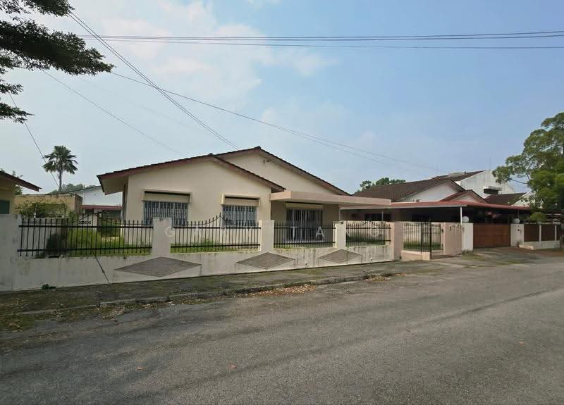 Bungalow House untuk Dijual di Taman Yik Sang (Ipoh) - Gary Tang - Exterior - PropertyGuru.com.my
