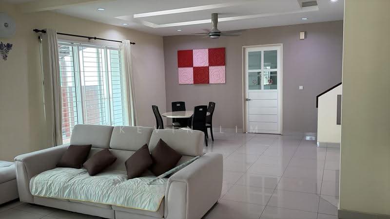 2-storey Terraced House for Sale in Kampung Perlis (Bayan Lepas) - Kevin Lim - Living Room - PropertyGuru.com.my