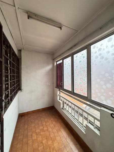 Rumah Teres 2-Tingkat untuk Dijual di Taman Universiti Indah (Seri Kembangan) - Xann Chua - Balcony - PropertyGuru.com.my