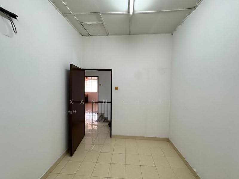 Rumah Teres 2-Tingkat untuk Dijual di Taman Universiti Indah (Seri Kembangan) - Xann Chua - Interior - PropertyGuru.com.my