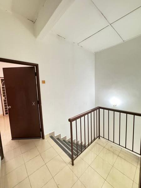 Rumah Teres 2-Tingkat untuk Dijual di Taman Universiti Indah (Seri Kembangan) - Xann Chua - Interior - PropertyGuru.com.my