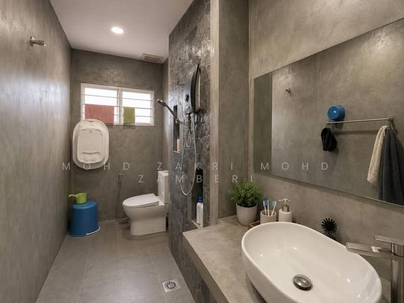 2-storey Terraced House for Sale in Seksyen 23 (Shah Alam) - Mohd Zakri Mohd Zamberi - Bathroom - PropertyGuru.com.my