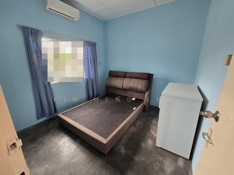 Rumah Teres 1-Tingkat untuk Dijual di Taman Kepong (Kepong) - Kim Meng Lew - Bedroom - PropertyGuru.com.my