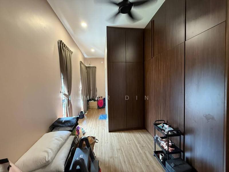 2-storey Terraced House for Sale in Elmina (Shah Alam) - Umar Din - Bedroom - PropertyGuru.com.my