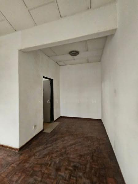 2-storey Terraced House for Sale in Taman Ungku Tun Aminah (Skudai) - Karl Lim - Interior - PropertyGuru.com.my