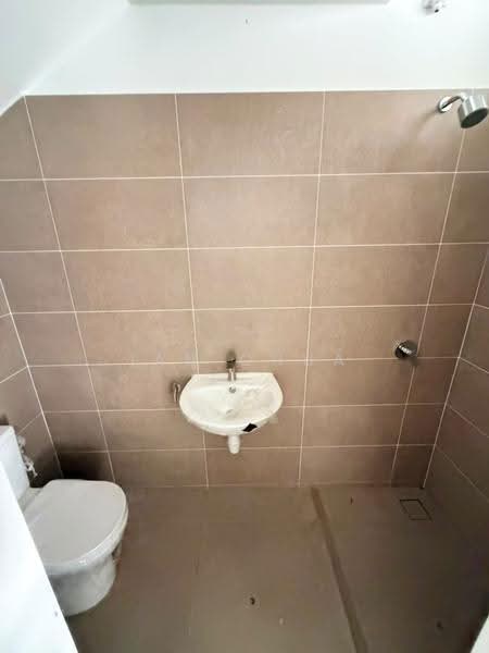 Rumah Teres 2-Tingkat untuk Dijual di Taman Ponderosa (Johor Bahru) - Ian Chua - Bathroom - PropertyGuru.com.my