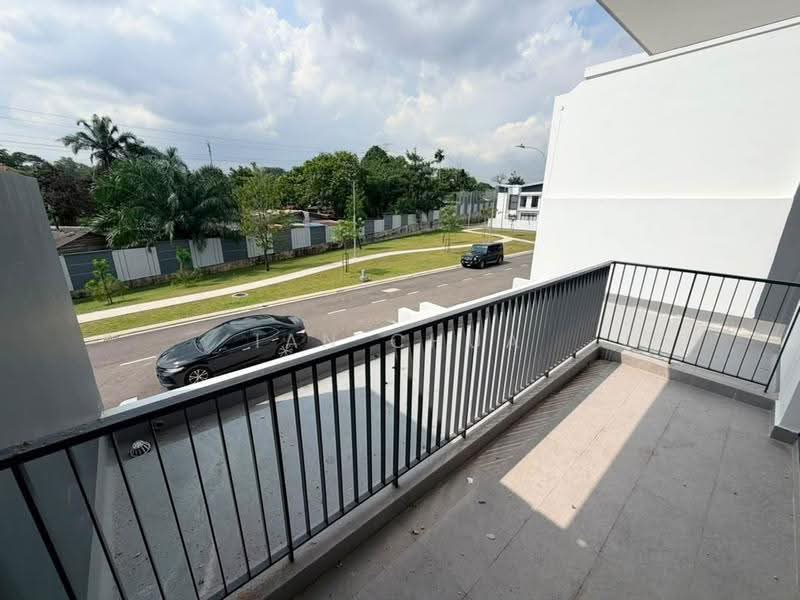 Rumah Teres 2-Tingkat untuk Dijual di Taman Ponderosa (Johor Bahru) - Ian Chua - Balcony - PropertyGuru.com.my