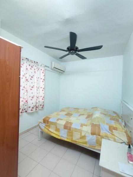 Apartment for Sale at Sri Impian Apartment - Desmond Lee - Bedroom - PropertyGuru.com.my