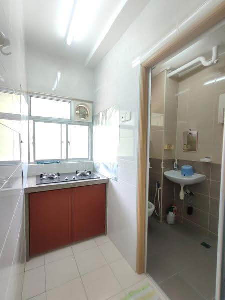Apartment for Sale at Sri Impian Apartment - Desmond Lee - Kitchen - PropertyGuru.com.my