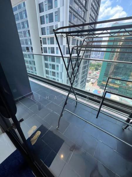 Kediaman Servis untuk Disewa di Setia Sky 88 - Ethan Gan - Balcony - PropertyGuru.com.my