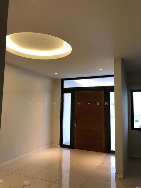 3-storey Terraced House for Sale in Ampang (Kuala Lumpur) - Hetha Chan - Entrance - PropertyGuru.com.my