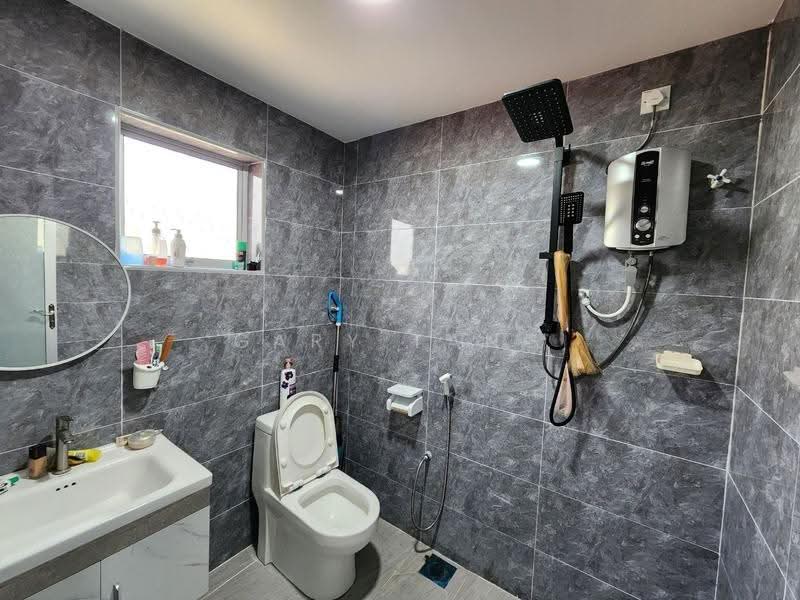 Rumah Teres 2-Tingkat untuk Dijual di Taman Rasi (Menglembu) - Gary Tang - Bathroom - PropertyGuru.com.my