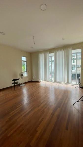 Rumah Berkembar untuk Dijual di Laman Rimbunan (Kepong) - Louis Foong - Living Room - PropertyGuru.com.my