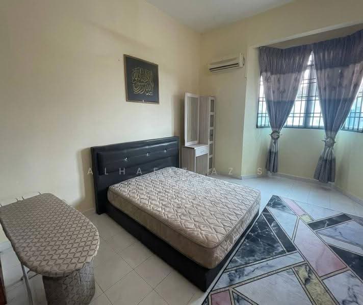 2-storey Terraced House for Sale in Taman Puteri Indah (Batu Pahat) - ALHAFIZ AZIS - Bedroom - PropertyGuru.com.my