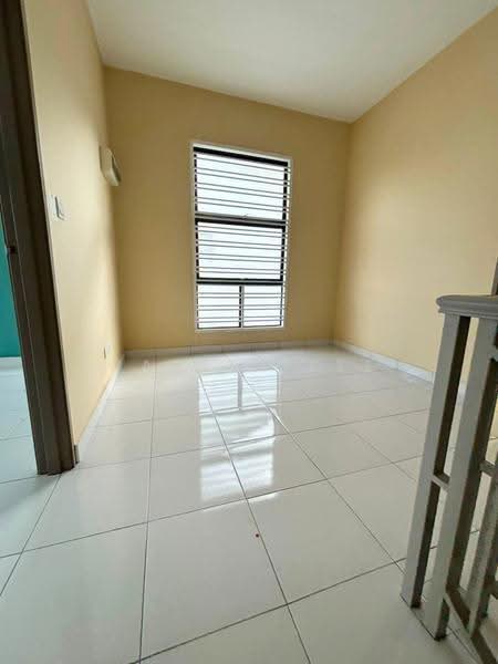 Rumah Teres 2-Tingkat untuk Dijual di Bandar Tiram (Ulu Tiram) - Calvin Lee - Interior - PropertyGuru.com.my