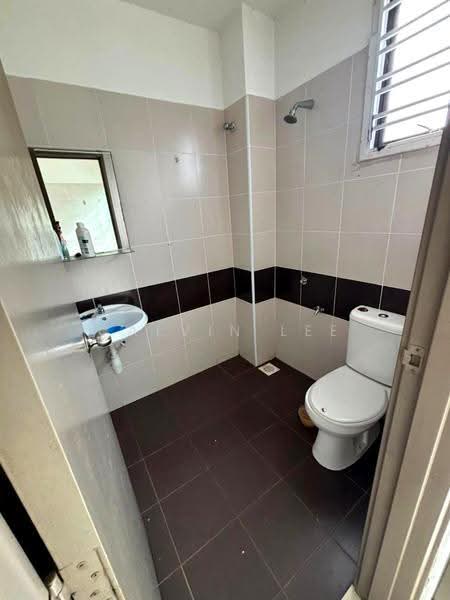 Rumah Teres 2-Tingkat untuk Dijual di Bandar Tiram (Ulu Tiram) - Calvin Lee - Bathroom - PropertyGuru.com.my