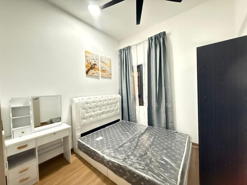 Condominium for Sale at The Henge - Kelven Tan - Bedroom - PropertyGuru.com.my