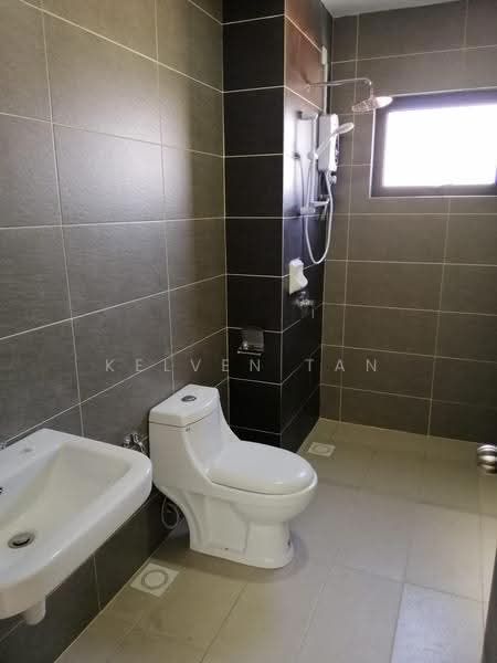 Condominium for Sale at The Henge - Kelven Tan - Bathroom - PropertyGuru.com.my