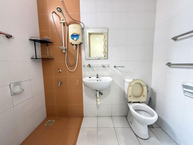 Rumah Teres 2-Tingkat untuk Disewa di Setia Tropika (Johor Bahru) - Zhiyi Lee - Bathroom - PropertyGuru.com.my