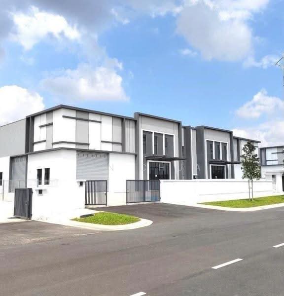 Kilang untuk Disewa di Eco Business Park 1 (Johor Bahru) - Ian Chua - Exterior - PropertyGuru.com.my