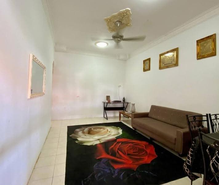 Rumah Teres 1-Tingkat untuk Dijual di Kulai (Johor) - ALHAFIZ AZIS - Living Room - PropertyGuru.com.my