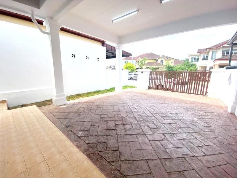 Rumah Teres 2-Tingkat untuk Dijual di Taman Mutiara Rini (Skudai) - Calvin Lee - Exterior - PropertyGuru.com.my