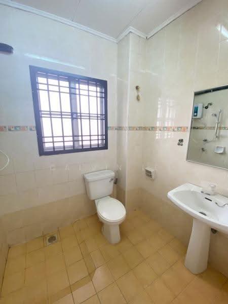 Rumah Teres 2-Tingkat untuk Dijual di Taman Mutiara Rini (Skudai) - Calvin Lee - Bathroom - PropertyGuru.com.my