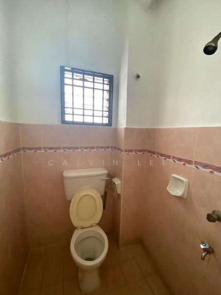 Rumah Teres 2-Tingkat untuk Dijual di Taman Mutiara Rini (Skudai) - Calvin Lee - Bathroom - PropertyGuru.com.my