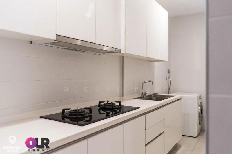 Kediaman Servis untuk Dijual di Paragon Residences @ Straits View - Nicole Pua - Kitchen - PropertyGuru.com.my
